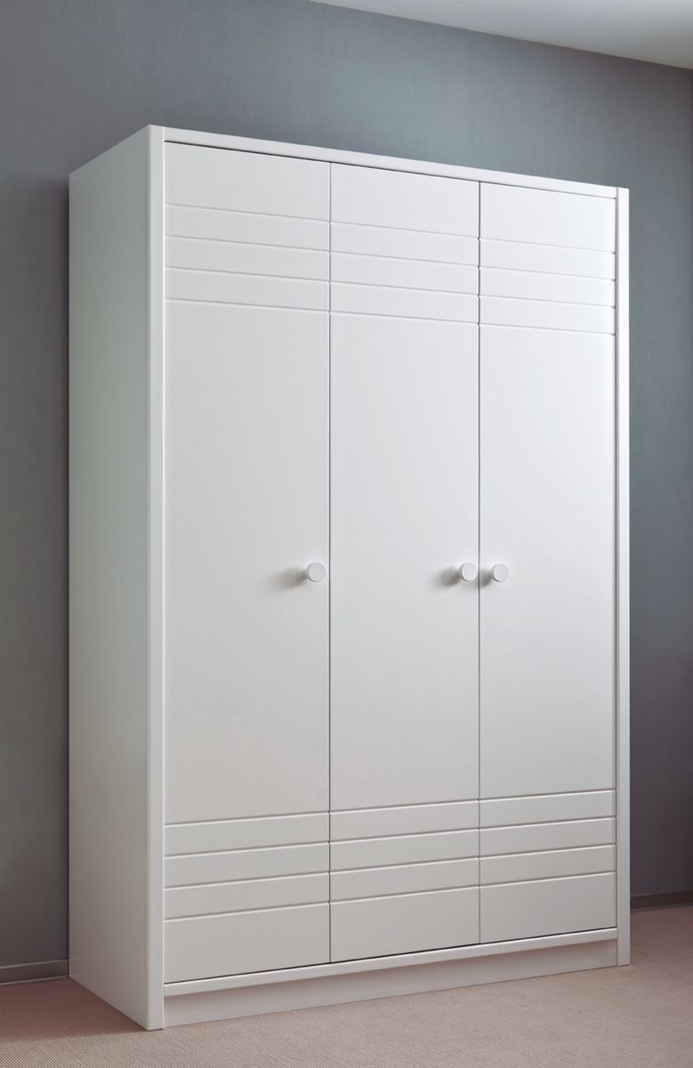 Armario de tres puertas: Colecciones de El Cuarto de Micky Armario de tres puertas: Colecciones de El Cuarto de Micky