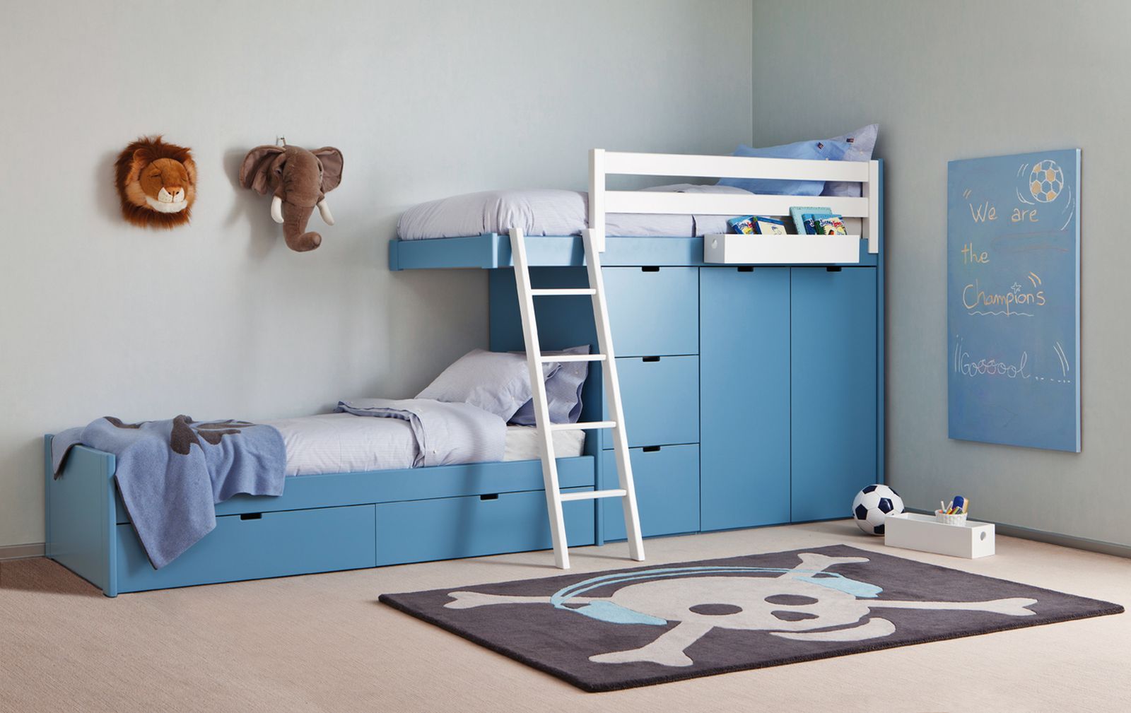 Litera tren: Colecciones de El Cuarto de Micky Litera tren: Colecciones de El Cuarto de Micky