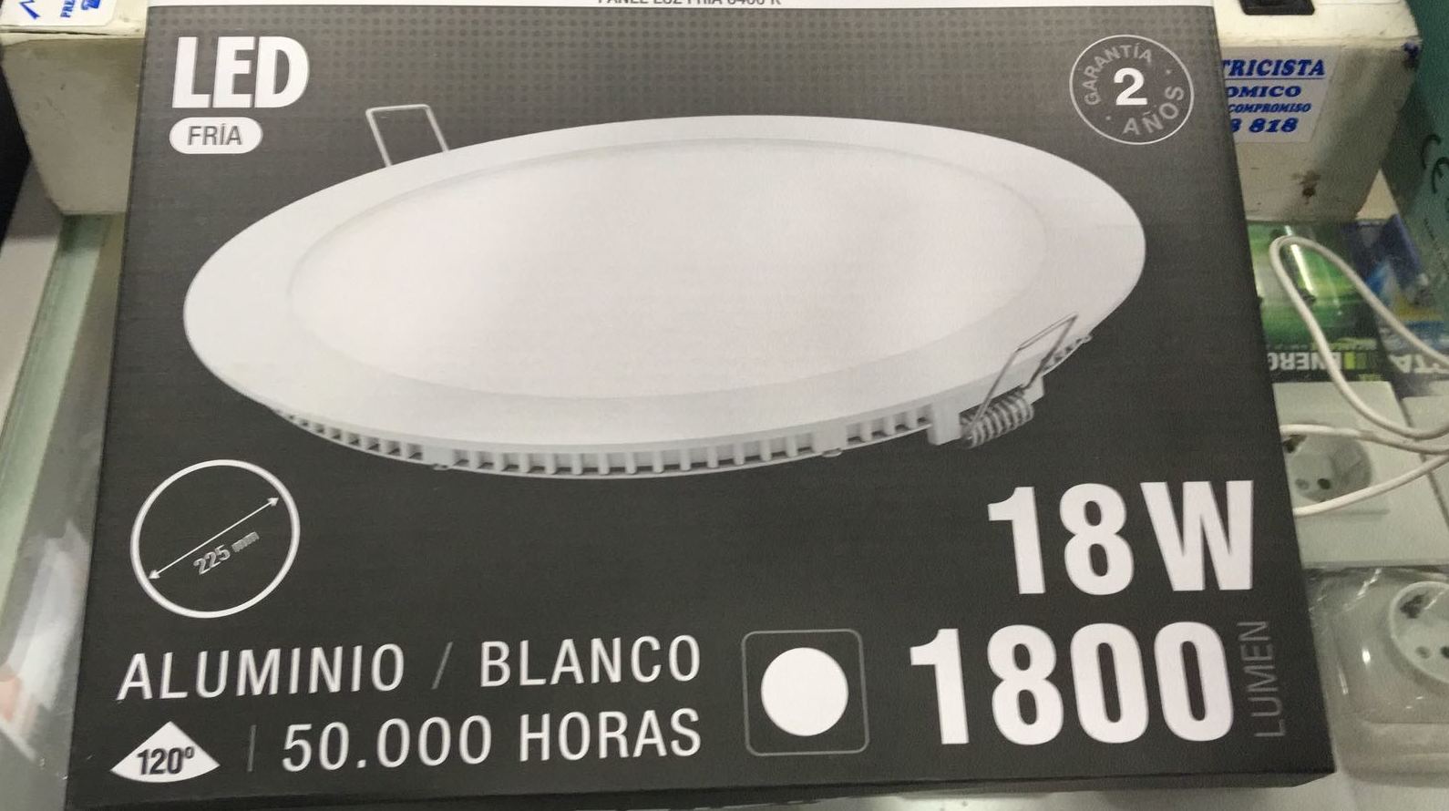 Downlight Led 18. 10€ Iva incluido. Downlight Led 18. 10€ Iva incluido.