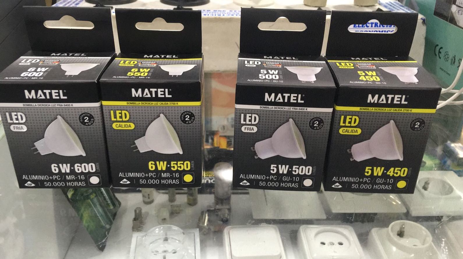 Dicroicas Led 230V y 12V. Desde 3€ Iva incluido. Dicroicas Led 230V y 12V. Desde 3€ Iva incluido.