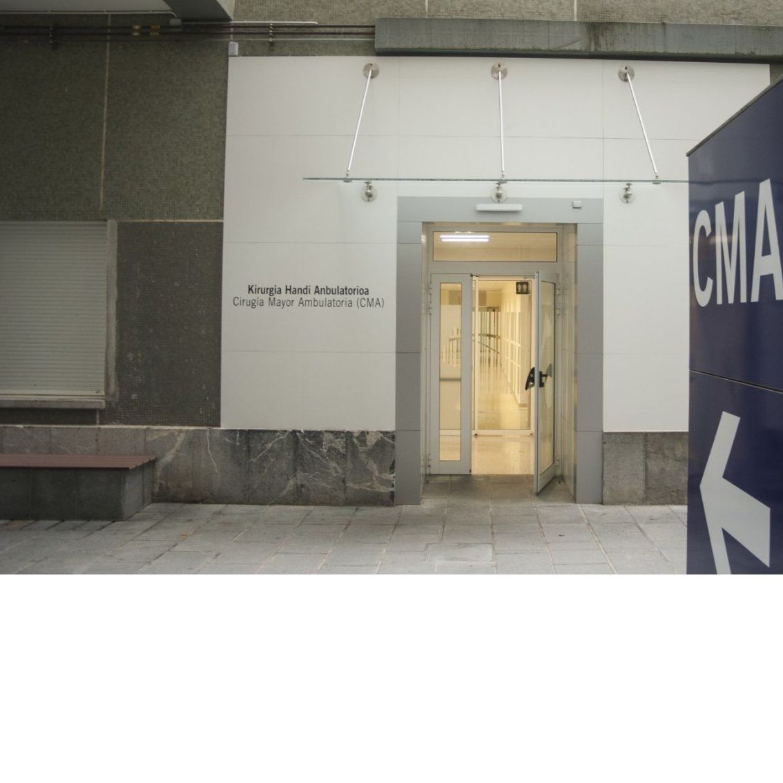 Cubiertas de acceso: Catálogo de Cristalería Múgica Cubiertas de acceso: Catálogo de Cristalería Múgica