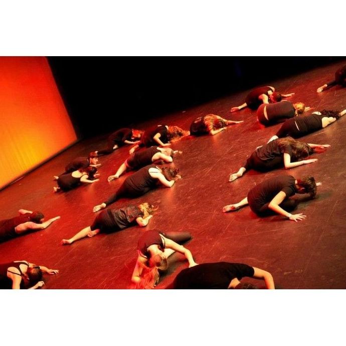 Clases de Contemporáneo en Valencia: Clases y Campamentos de Dance Center Valencia Clases de Contemporáneo en Valencia: Clases y Campamentos de Dance Center Valencia