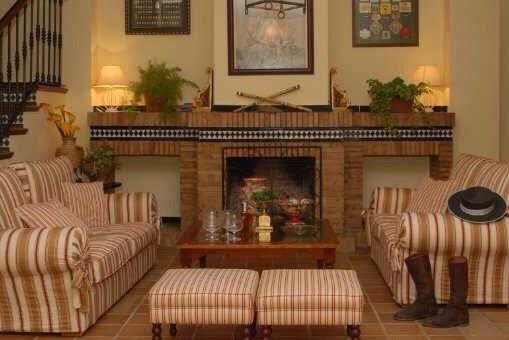 Casa en El Rocío: Turismo rural de CASA ROCIERA ÁNGEL TERESA Casa en El Rocío: Turismo rural de CASA ROCIERA ÁNGEL TERESA