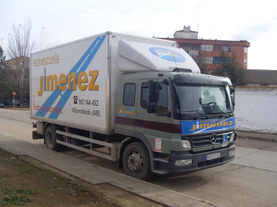 Curso capacitación transportistas: Permiso de conducir de Autoescuela Jiménez Curso capacitación transportistas: Permiso de conducir de Autoescuela Jiménez
