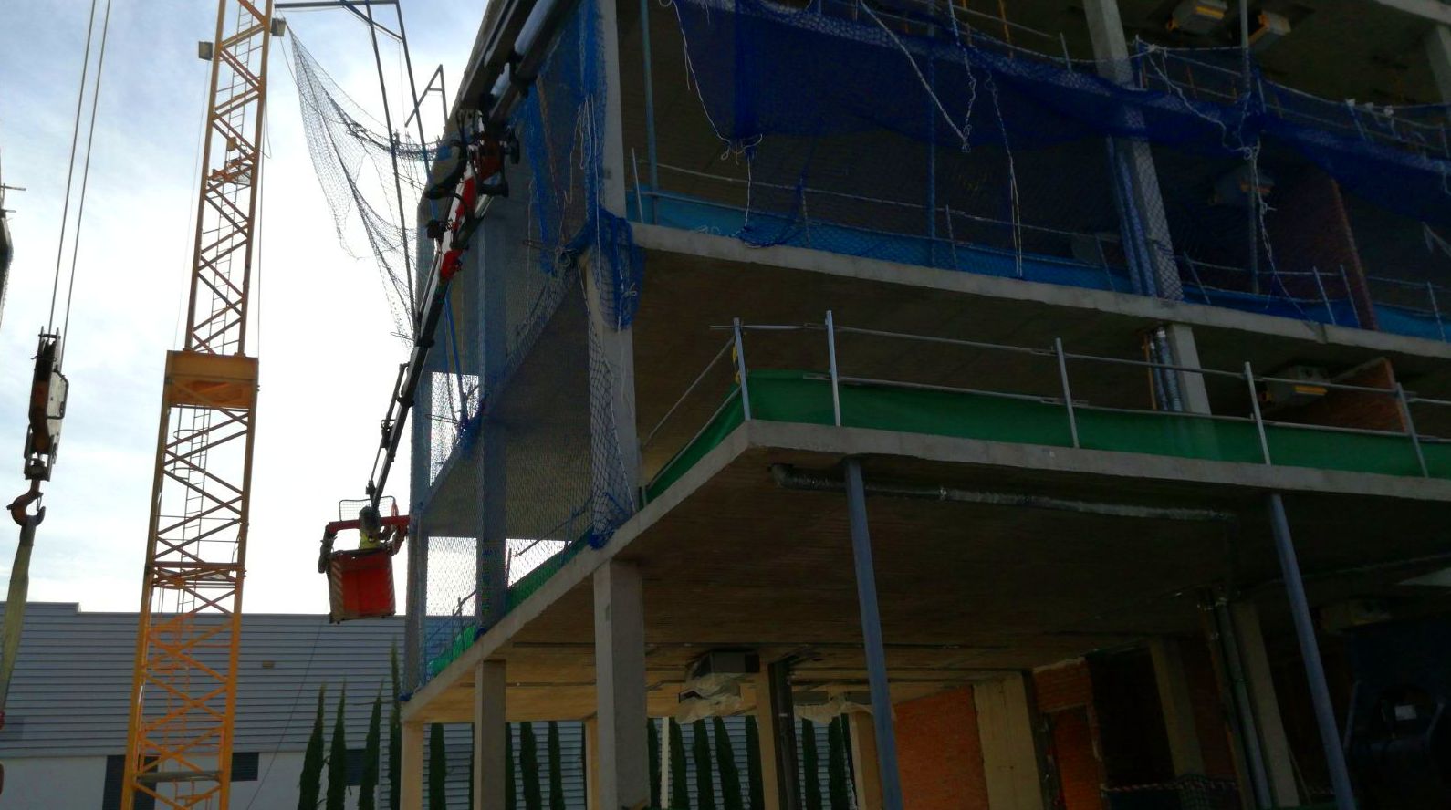 Grúas con cesta: Servicios de Grúas Ricar Grúas con cesta: Servicios de Grúas Ricar