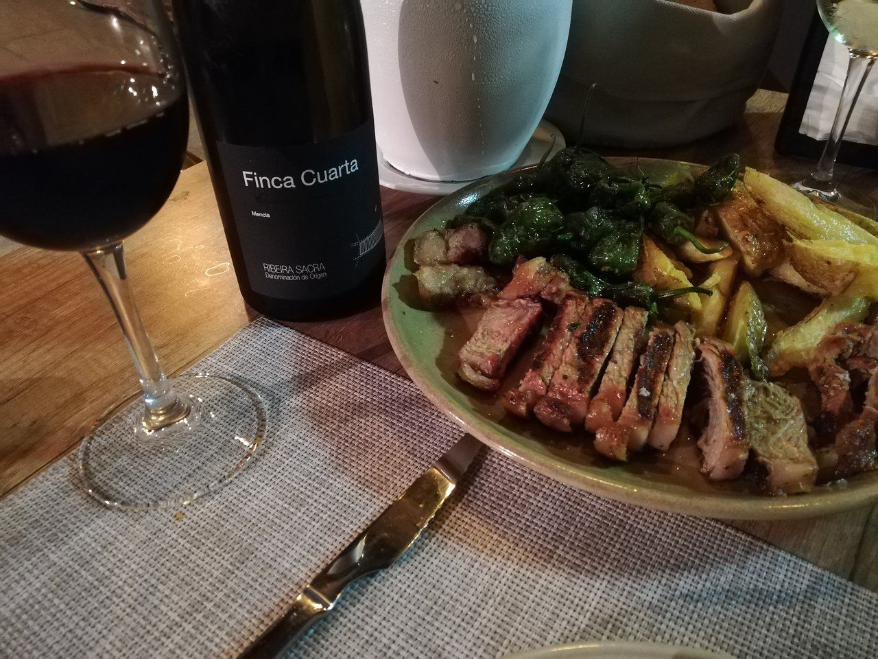 Carnes asadas a la parrilla: Carta de Restaurante O Campanario Carnes asadas a la parrilla: Carta de Restaurante O Campanario