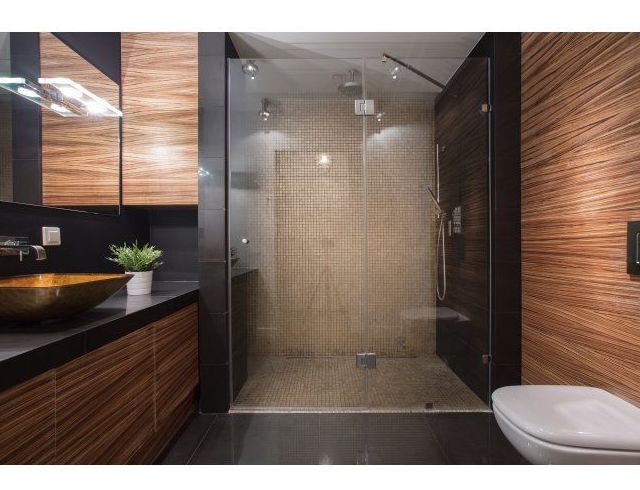 Instalación de mamparas de baño: Servicios de Fontanería Juanjo Instalación de mamparas de baño: Servicios de Fontanería Juanjo