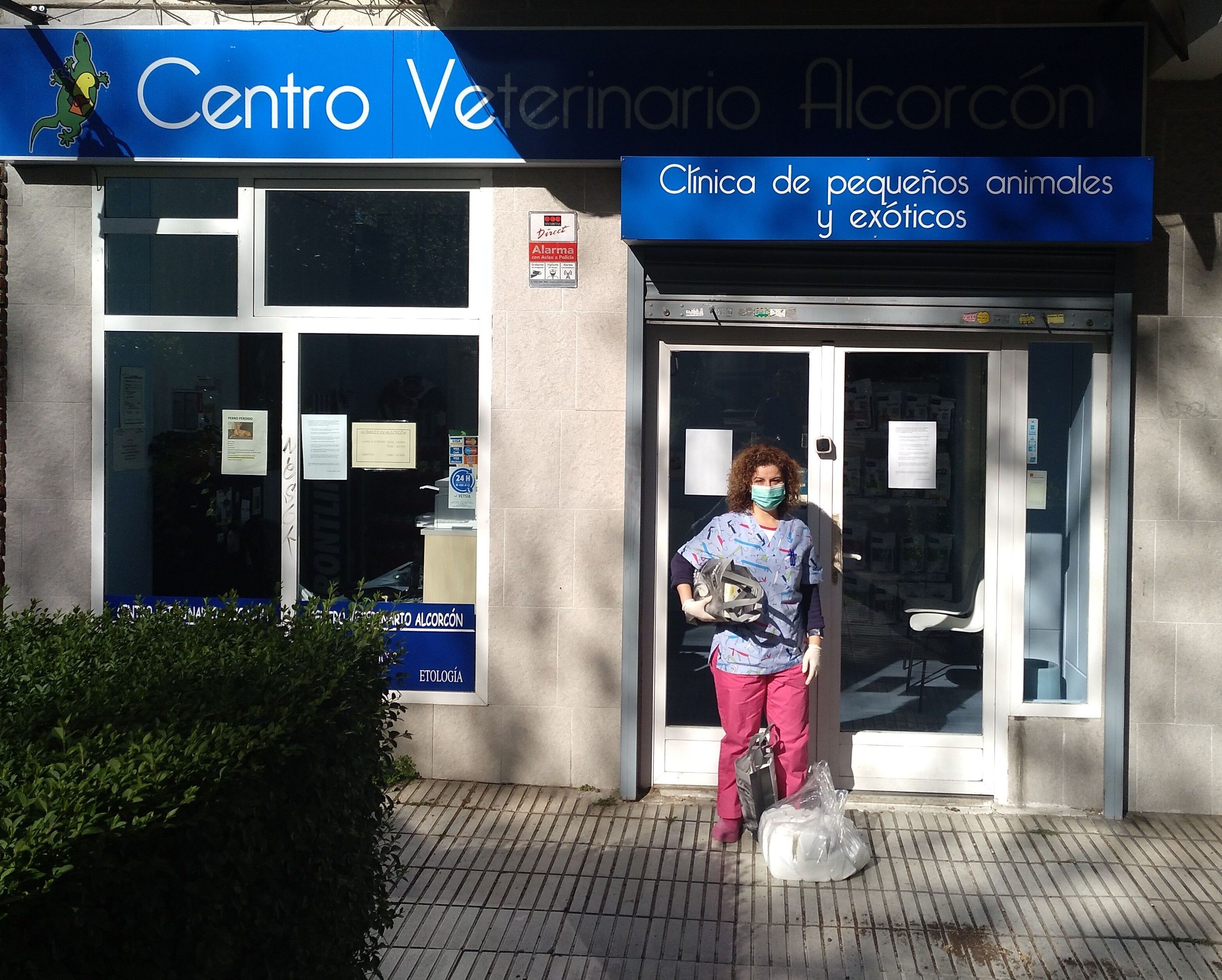 DONACIÓN MATERIAL A SANITARIOS: Servicios de Veterinario Alcorcón DONACIÓN MATERIAL A SANITARIOS: Servicios de Veterinario Alcorcón