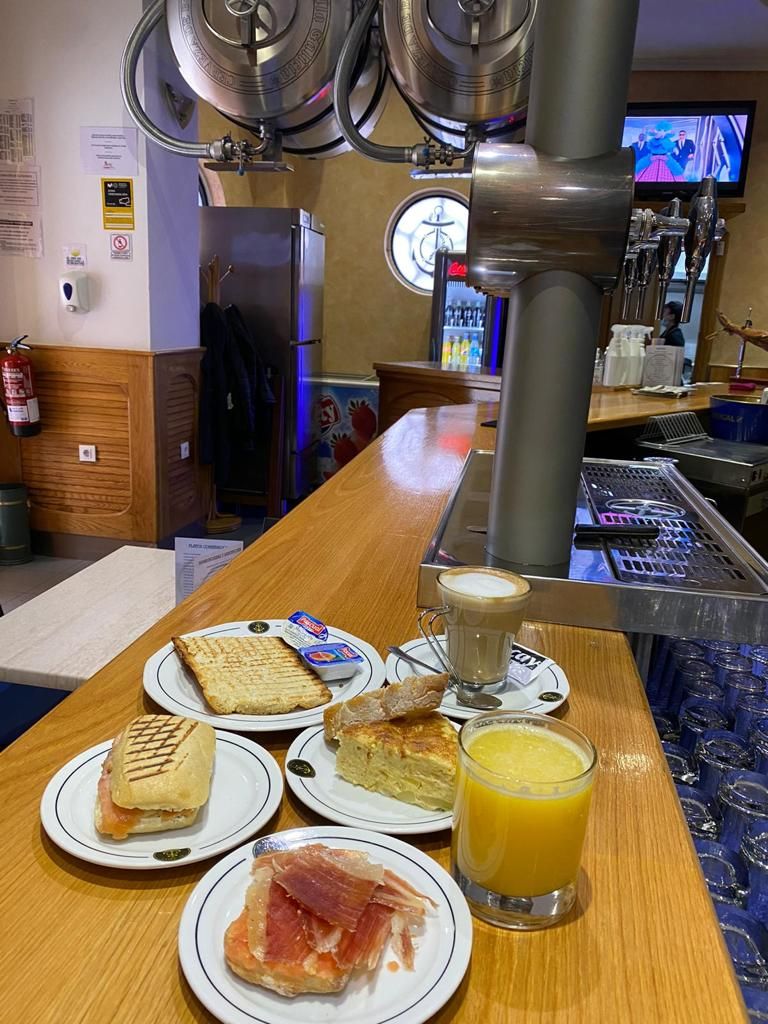 Bar para desayunar en Ávila