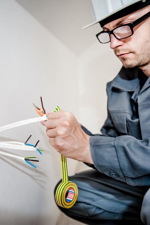 Instalaciones de TV y telefonía: Servicios de Electricista Ona Instalaciones de TV y telefonía: Servicios de Electricista Ona