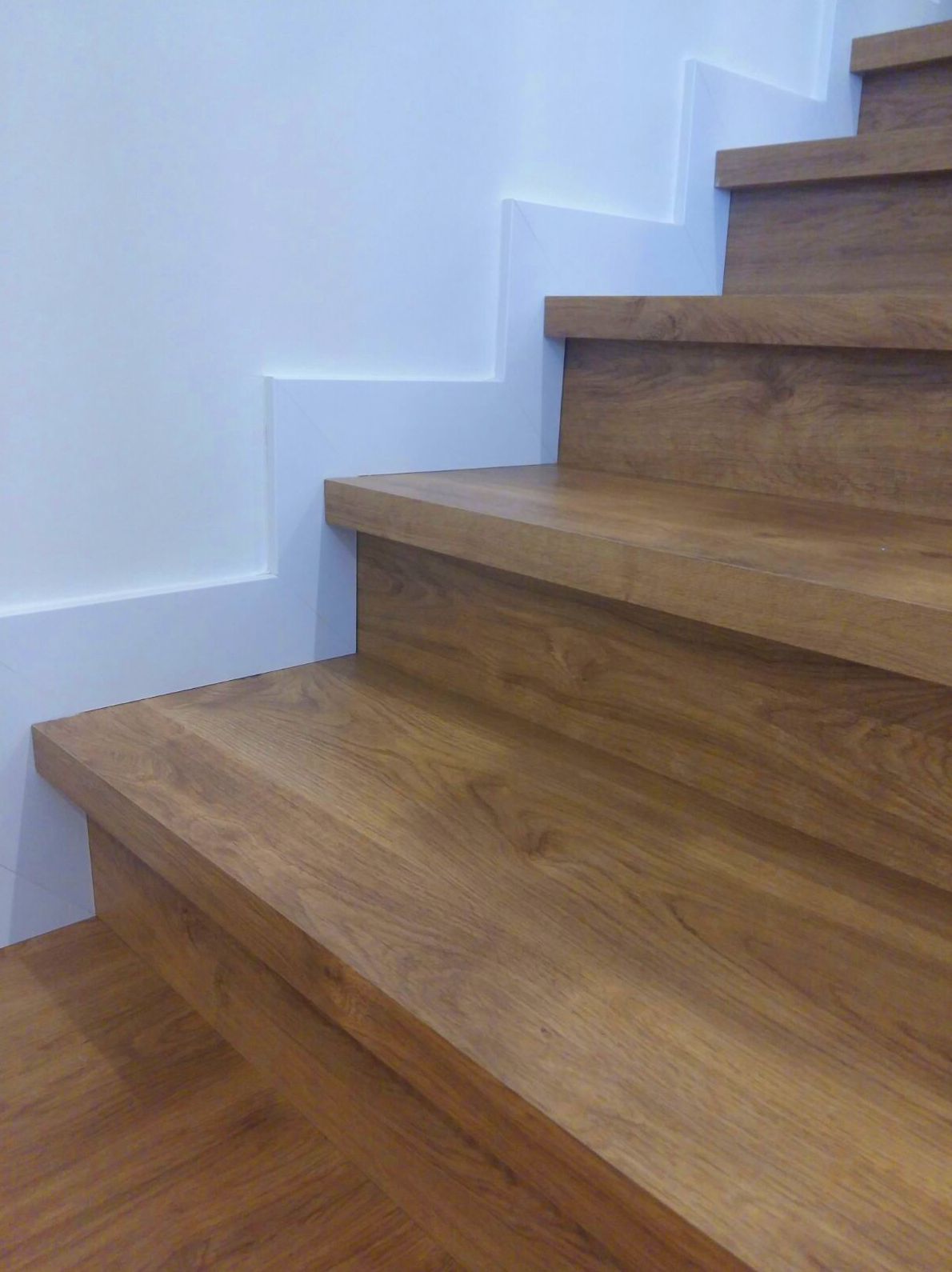 Escaleras: Servicios de Didecar Cocinas Escaleras: Servicios de Didecar Cocinas