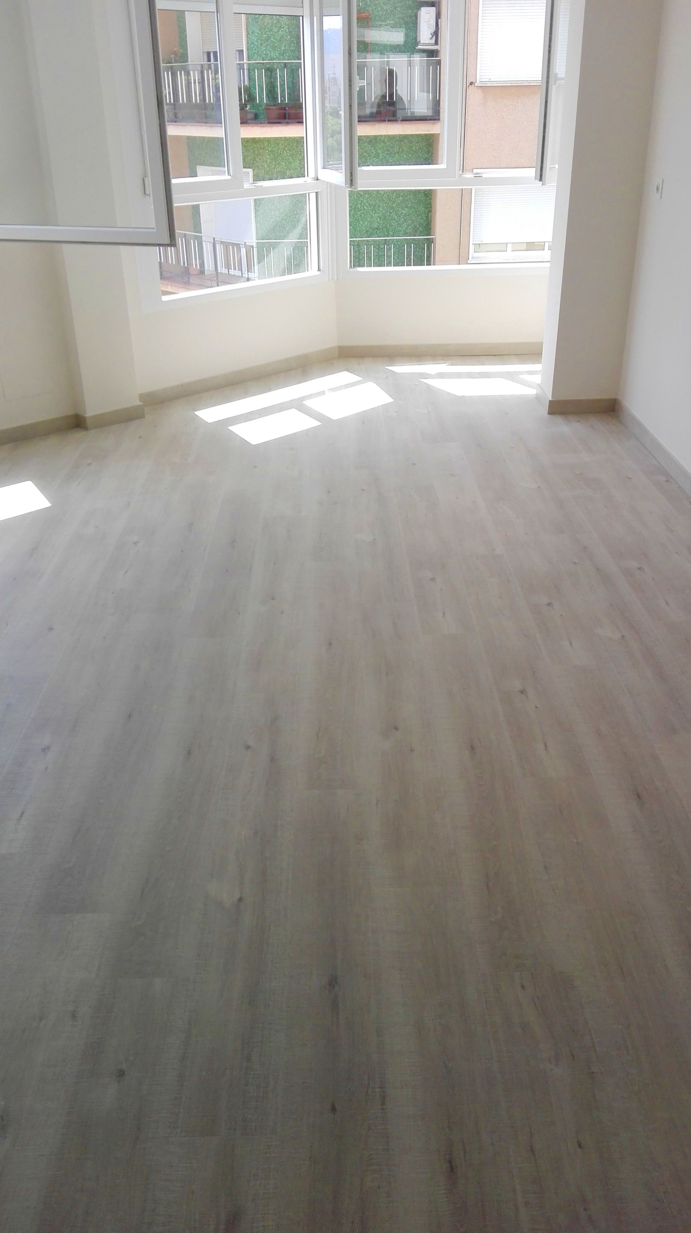 Suelos laminados: Servicios de Didecar Cocinas Suelos laminados: Servicios de Didecar Cocinas