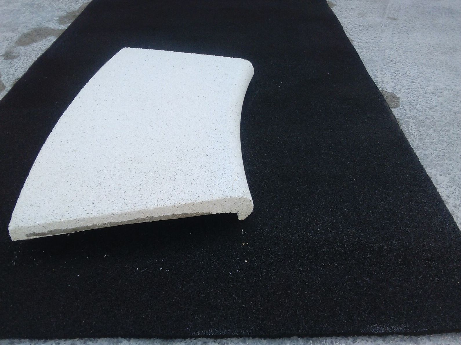 Curva tipo gancho: Productos y Servicios de Bordes de Piscinas J. Antonio Alonso Curva tipo gancho: Productos y Servicios de Bordes de Piscinas J. Antonio Alonso