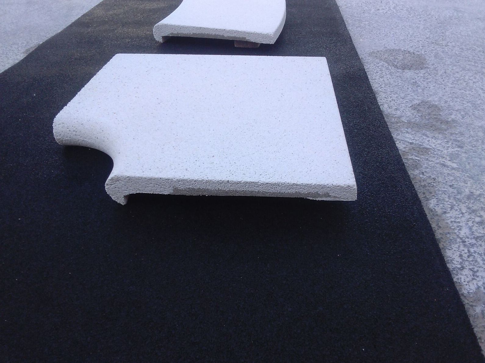 Esquina curva tipo gancho 70 x 50 : Productos y Servicios de Bordes de Piscinas J. Antonio Alonso Esquina curva tipo gancho 70 x 50 : Productos y Servicios de Bordes de Piscinas J. Antonio Alonso