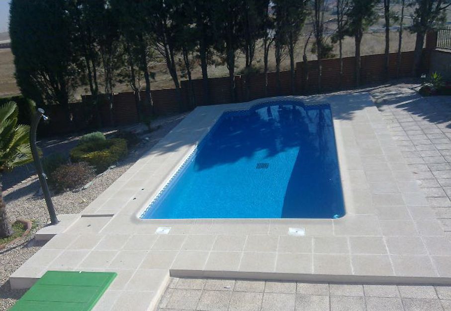 Piedras para bordes de piscina en Madrid