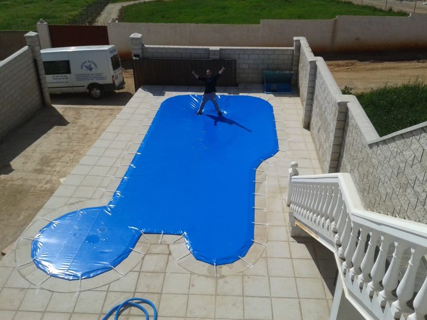 Baldosas antideslizantes para piscinas en Valmojado, Toledo