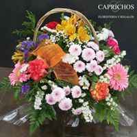 Centros y cestas de flores: TIENDA ONLINE Y CATÁLOGO de Floristería y Regalos Caprichos Parla Centros y cestas de flores: TIENDA ONLINE Y CATÁLOGO de Floristería y Regalos Caprichos Parla