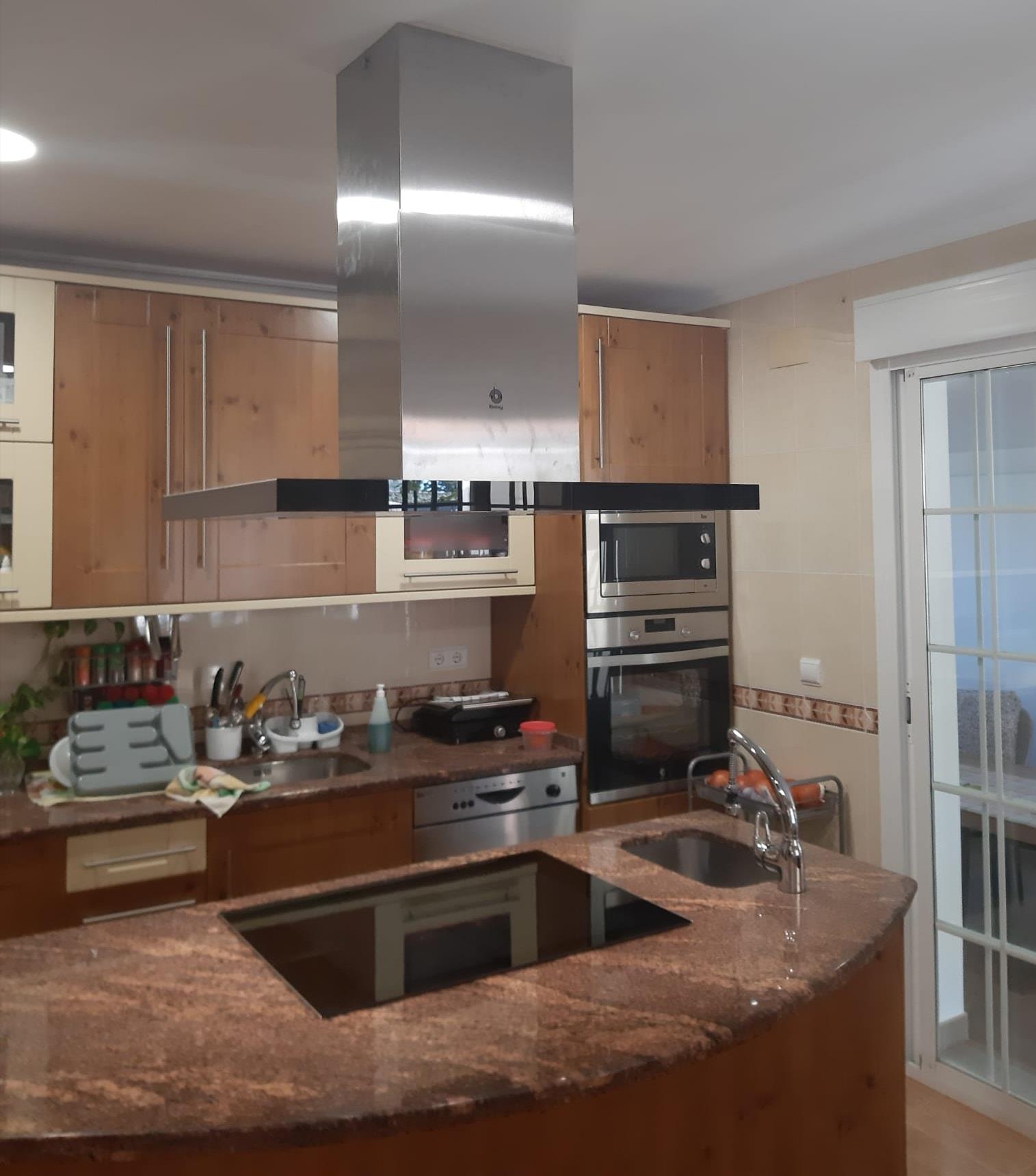 Campanas islas: Servicios de Duran Cocinas y complementos Campanas islas: Servicios de Duran Cocinas y complementos