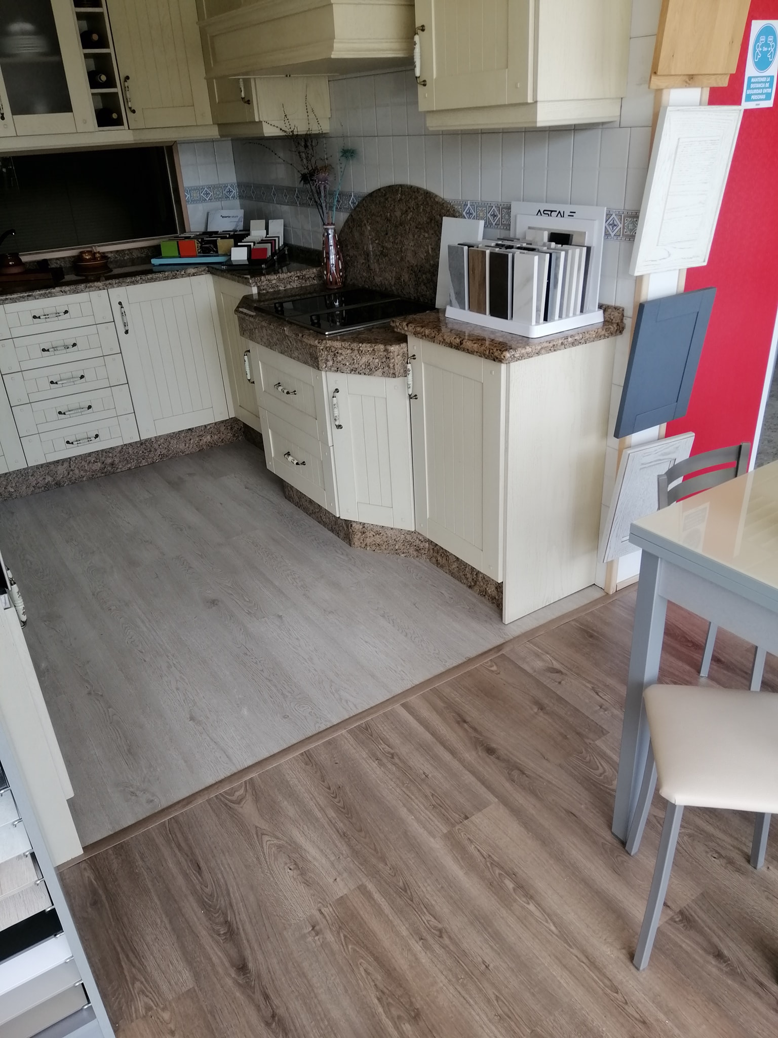 Tarimas y parquets: Servicios de Duran Cocinas y complementos Tarimas y parquets: Servicios de Duran Cocinas y complementos