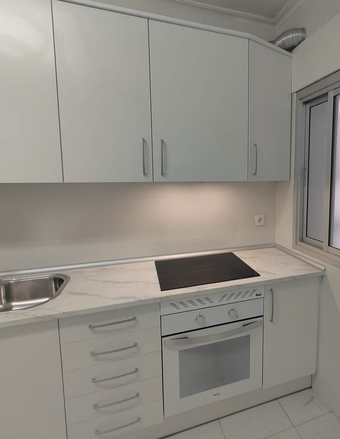 Cocina en Avda de la Vera, Plasencia: Servicios de Duran Cocinas y complementos Cocina en Avda de la Vera, Plasencia: Servicios de Duran Cocinas y complementos