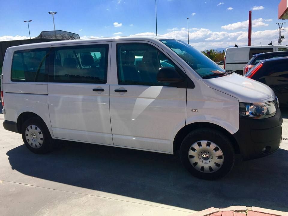 Alquiler de furgonetas: Servicios de DOAL Rent a Car Alquiler de furgonetas: Servicios de DOAL Rent a Car