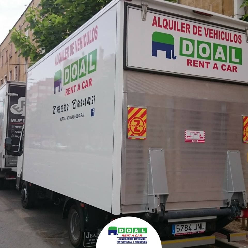 Alquiler de camiones: Servicios de DOAL Rent a Car Alquiler de camiones: Servicios de DOAL Rent a Car