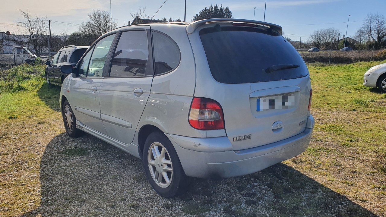 RENAULT MEGANE SCENIC 1.9DTi 100CV: de CODIGOCAR RENAULT MEGANE SCENIC 1.9DTi 100CV: de CODIGOCAR