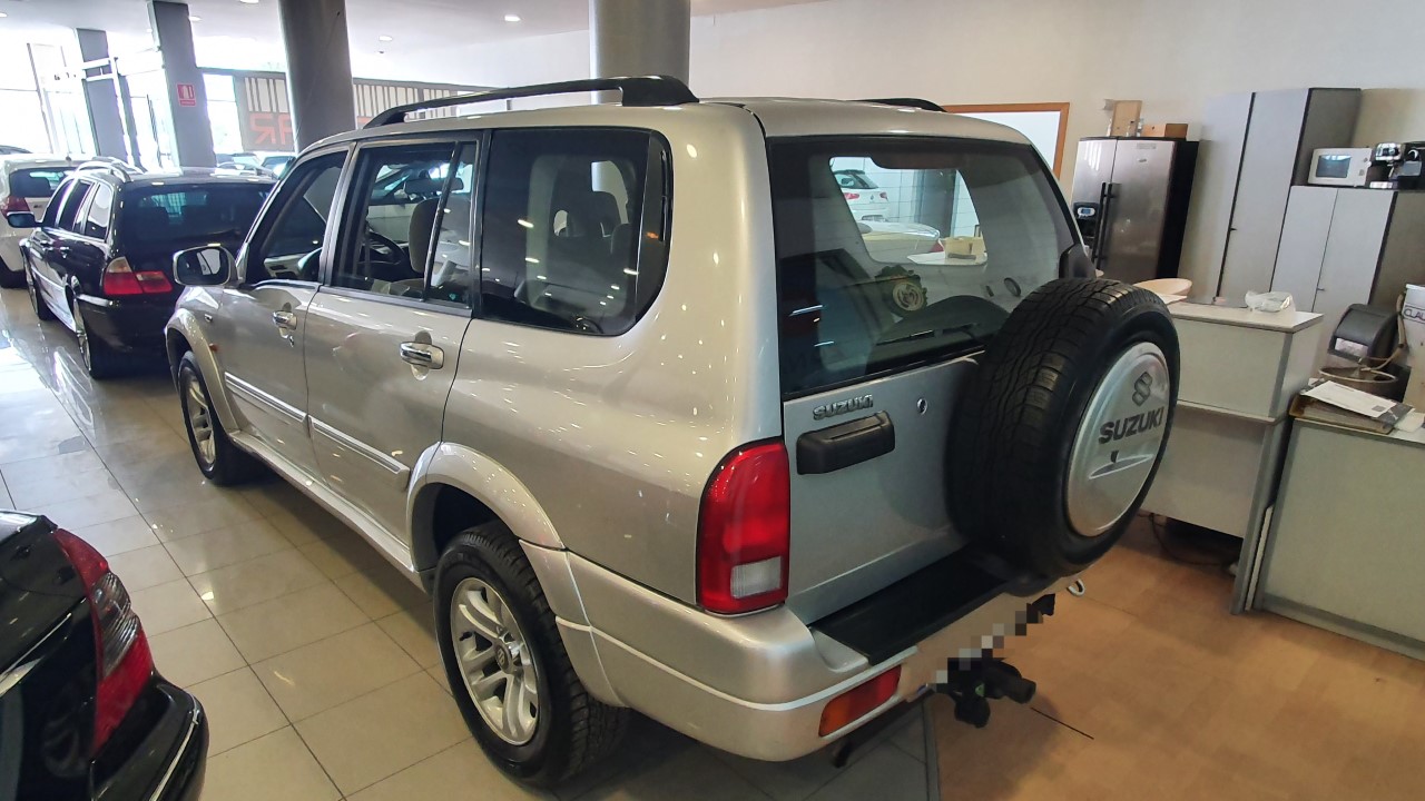 SUZUKI GRAND VITARA XL7 2.0TD DLX 5PLAZAS CON ENGANCHE DE REMOLQUE: de CODIGOCAR SUZUKI GRAND VITARA XL7 2.0TD DLX 5PLAZAS CON ENGANCHE DE REMOLQUE: de CODIGOCAR