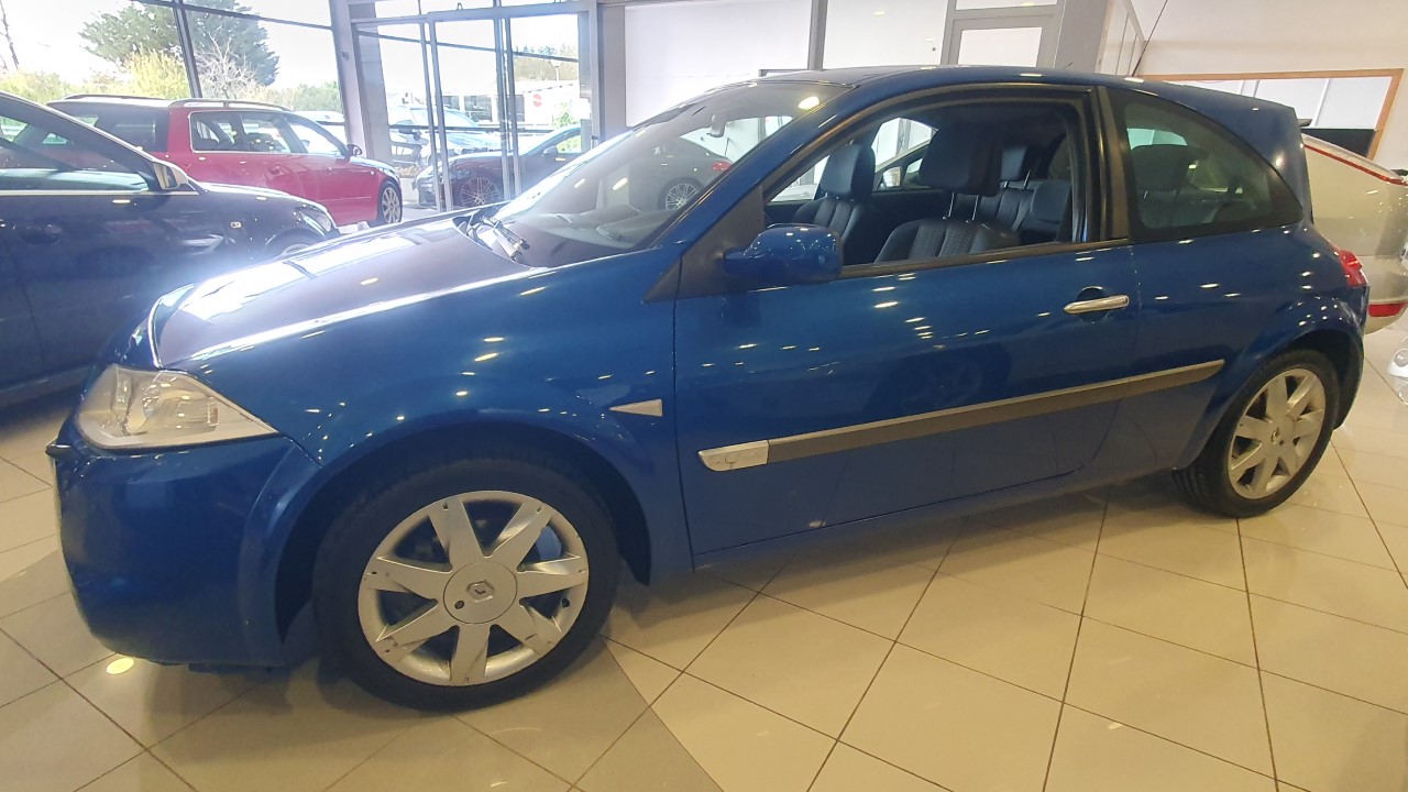 RENAULT MEGANE 2.0 16v ACABADO SPORT ¡¡119900KM!!: de CODIGOCAR RENAULT MEGANE 2.0 16v ACABADO SPORT ¡¡119900KM!!: de CODIGOCAR