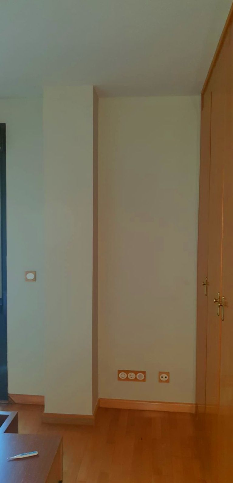 pintura en vivienda unifamiliar.: Trabajos realizados de REFORMAS, INSTALACIONES Y CONSTRUCCION ARAGON pintura en vivienda unifamiliar.: Trabajos realizados de REFORMAS, INSTALACIONES Y CONSTRUCCION ARAGON
