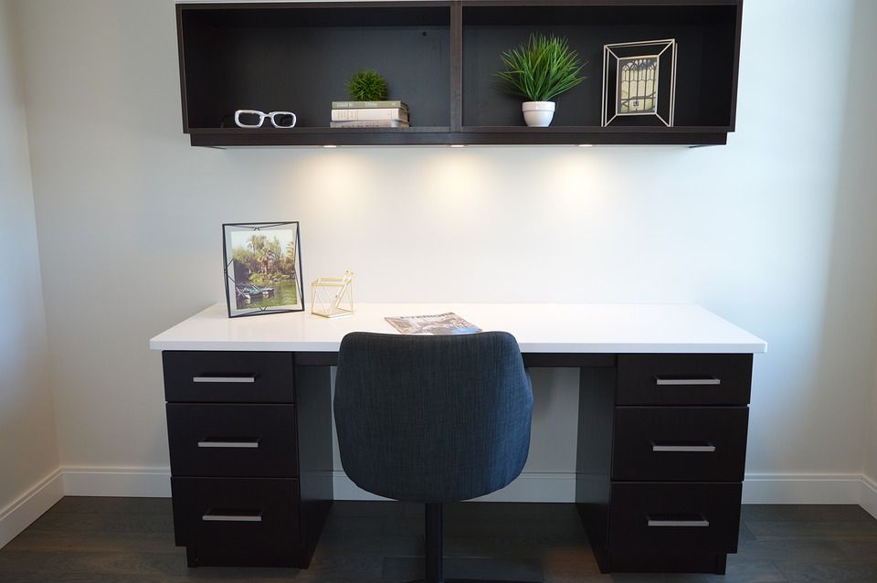 Entrega y montaje: Servicios y Productos de Muebles APARICIO. Almedinilla. Entrega y montaje: Servicios y Productos de Muebles APARICIO. Almedinilla.