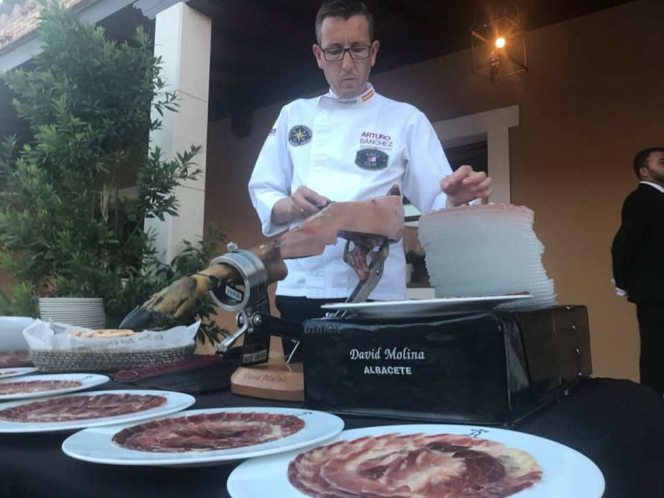 Mesas de ibéricos: Productos y Servicios de Degustos Charcuteria Tradicional Mesas de ibéricos: Productos y Servicios de Degustos Charcuteria Tradicional