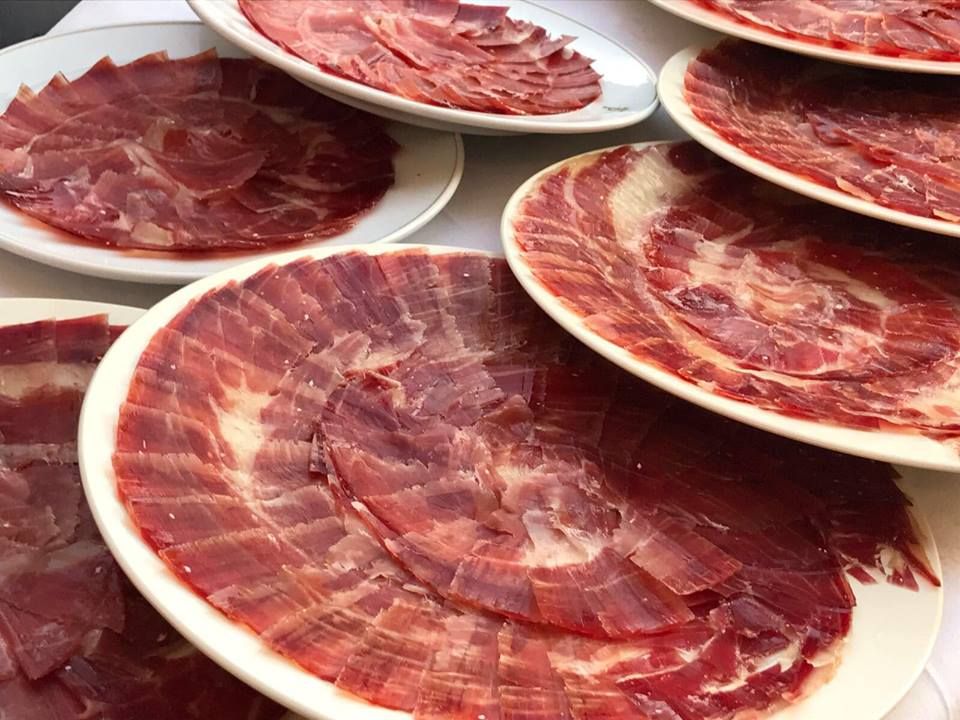 Cortadores de jamón: Productos y Servicios de Degustos Charcuteria Tradicional Cortadores de jamón: Productos y Servicios de Degustos Charcuteria Tradicional