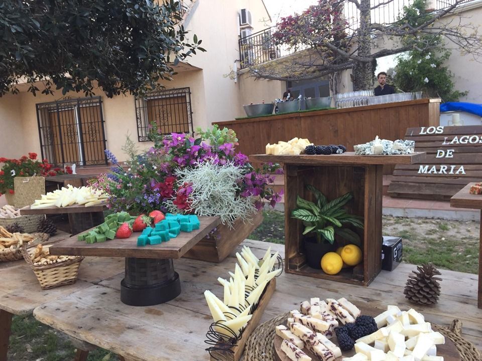 Mesas de quesos: Productos y Servicios of Degustos Charcuteria Tradicional Mesas de quesos: Productos y Servicios of Degustos Charcuteria Tradicional