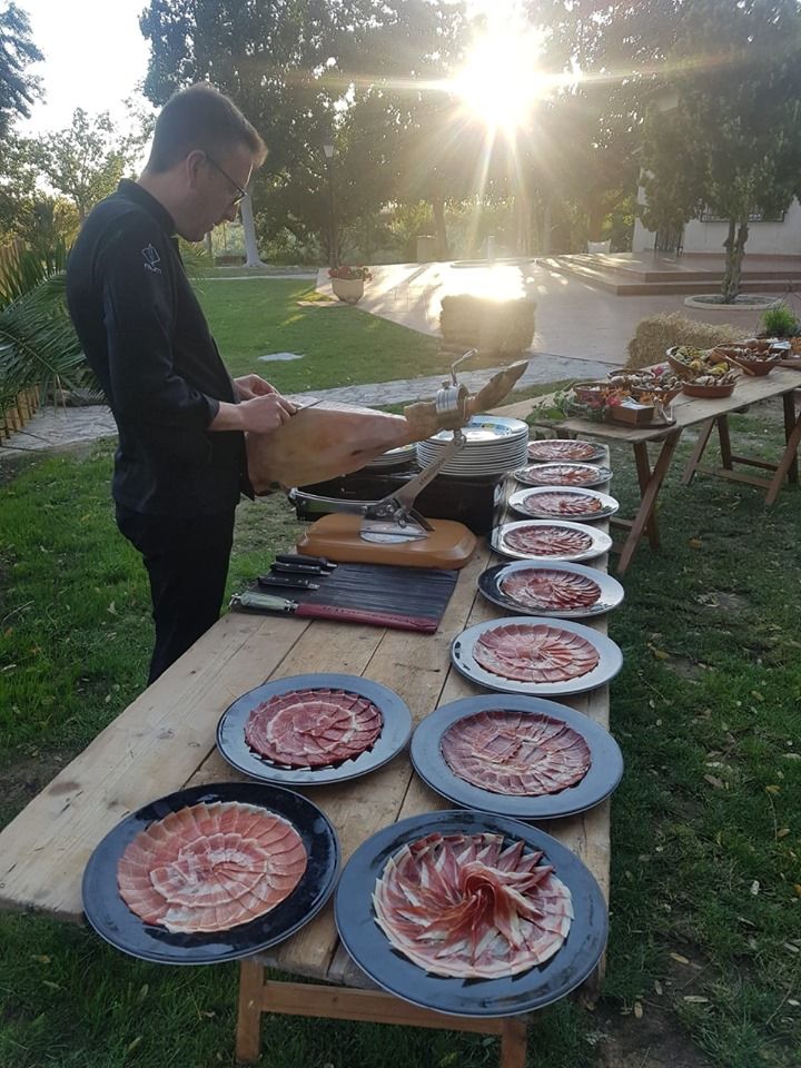 Cortadores de jamón: Productos y Servicios de Degustos Charcuteria Tradicional Cortadores de jamón: Productos y Servicios de Degustos Charcuteria Tradicional