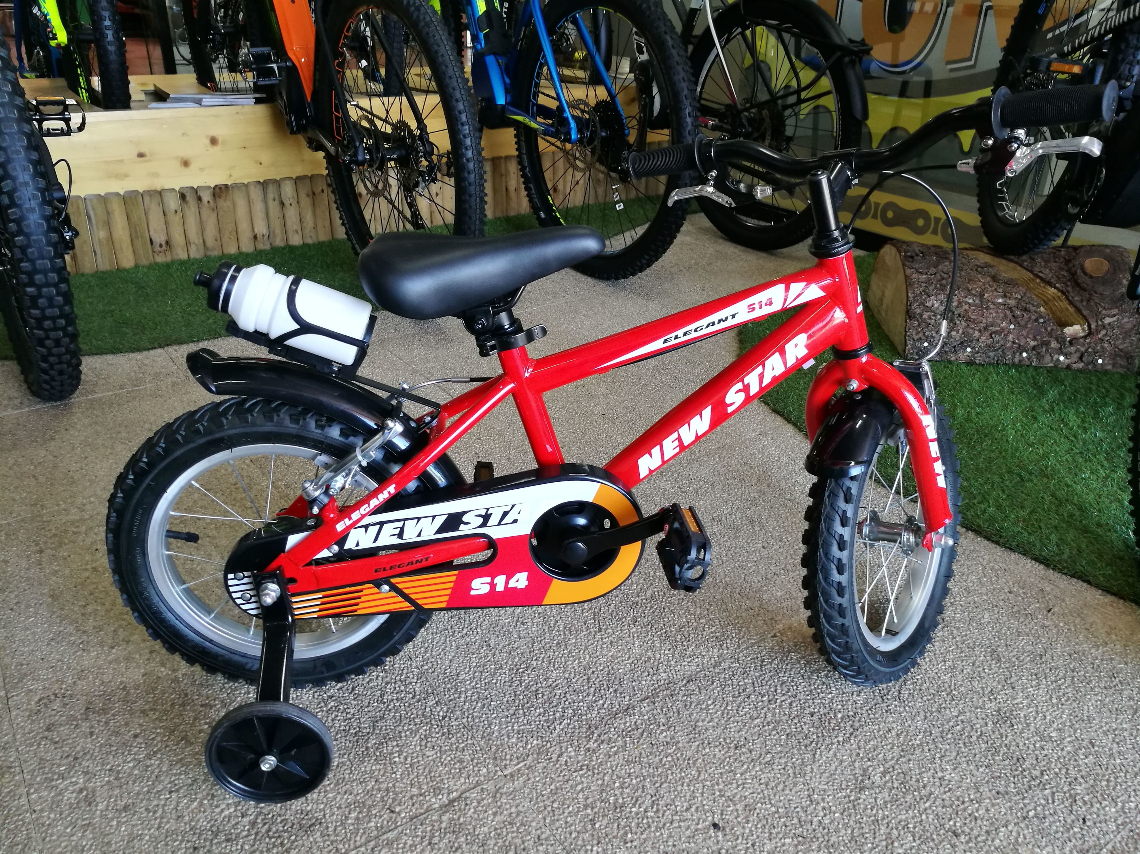 New star 14 pulgadas PVP 130 euros New star 14 pulgadas PVP 130 euros