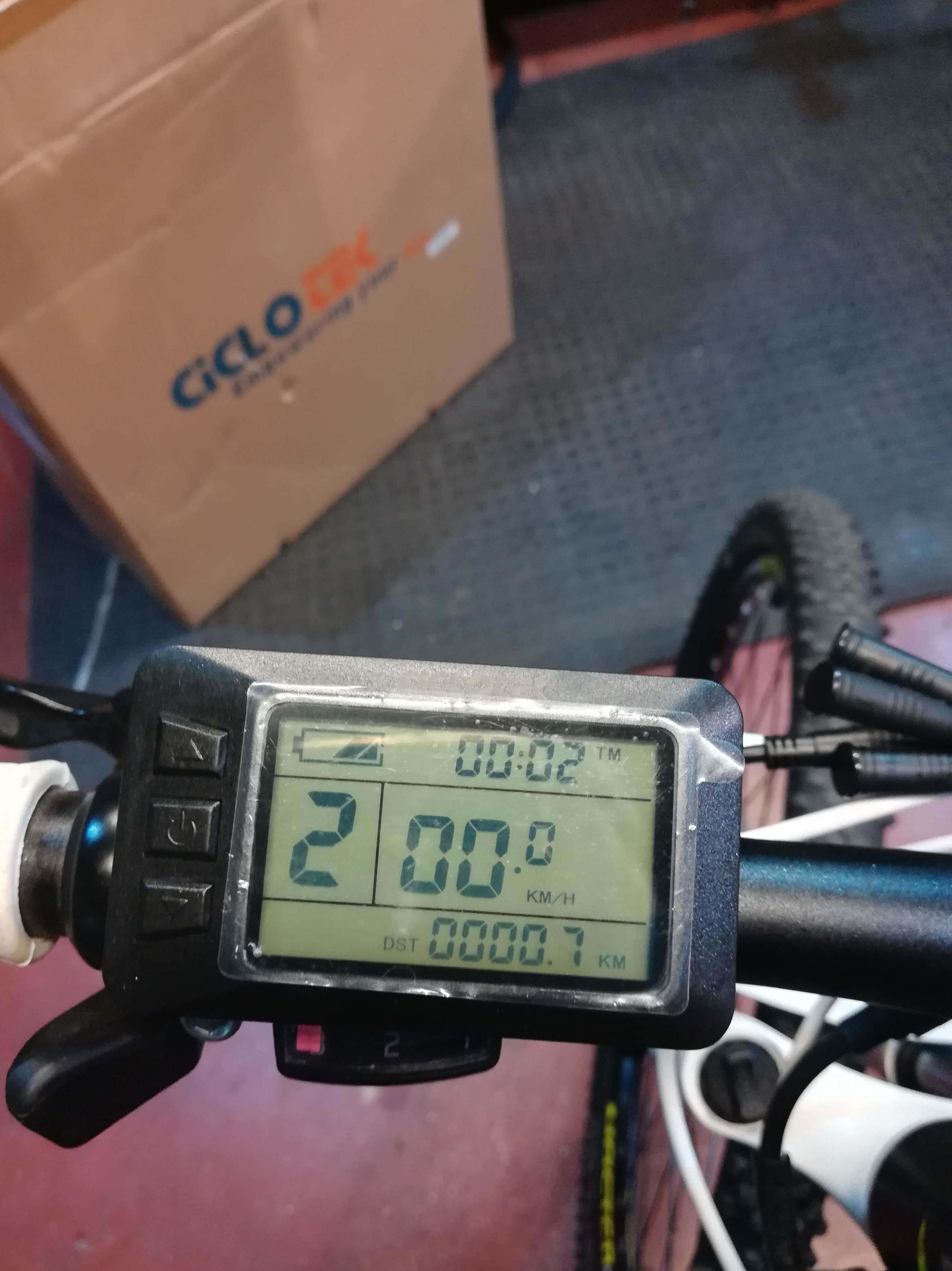 HEAD MONTAÑA ELÉCTRICA: de E-Bike Guadarrama HEAD MONTAÑA ELÉCTRICA: de E-Bike Guadarrama