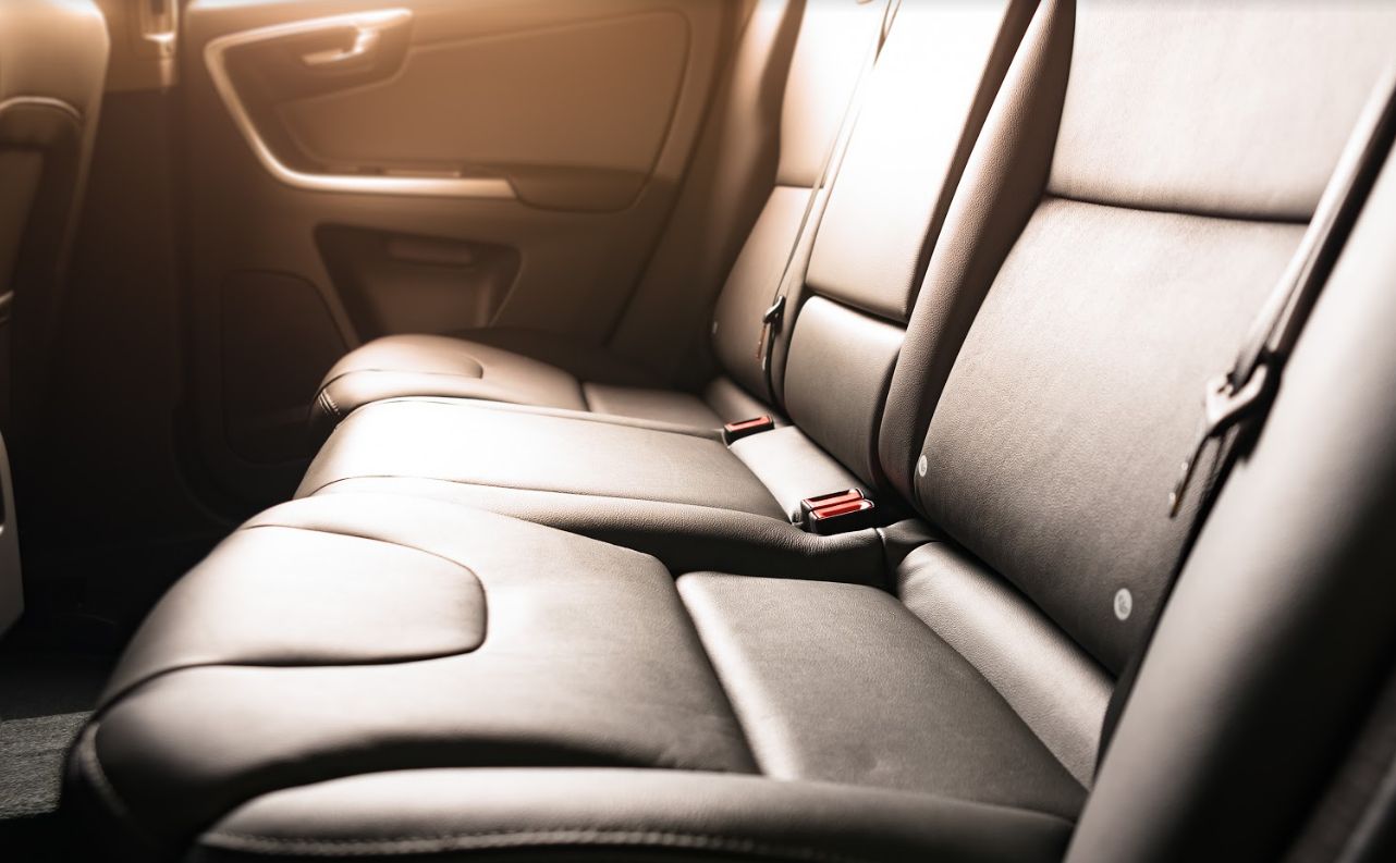 Limpieza de tapicerías de coche: Catálogo de Newash Bilbao Limpieza de tapicerías de coche: Catálogo de Newash Bilbao
