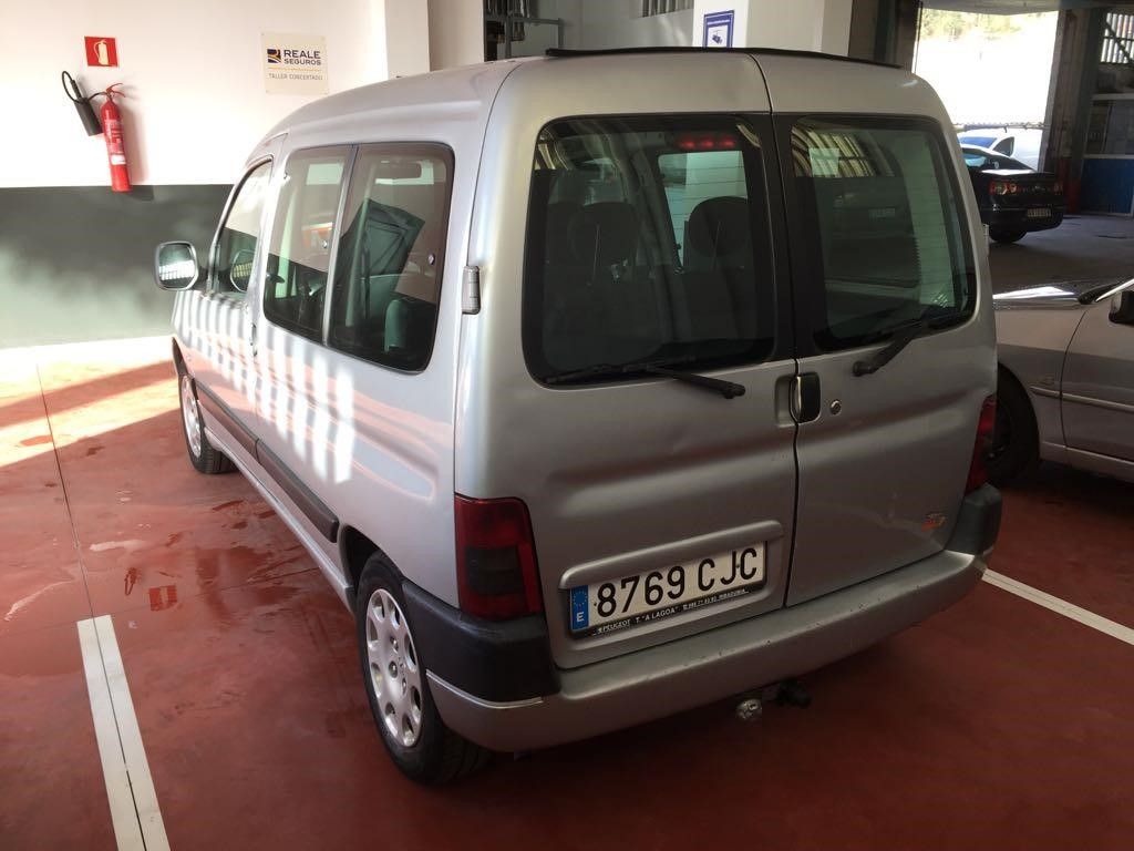 Peugeot Partner 2.0HDI 90CV: VEHÍCULOS de Ocasión A Lagoa Ribadumia Peugeot Partner 2.0HDI 90CV: VEHÍCULOS de Ocasión A Lagoa Ribadumia