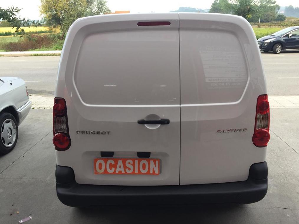 PEUGEOT PARTNER FURGÓN 1.6 BlueHDI 75CV: Vehículos de ocasión de Ocasión A Lagoa PEUGEOT PARTNER FURGÓN 1.6 BlueHDI 75CV: Vehículos de ocasión de Ocasión A Lagoa