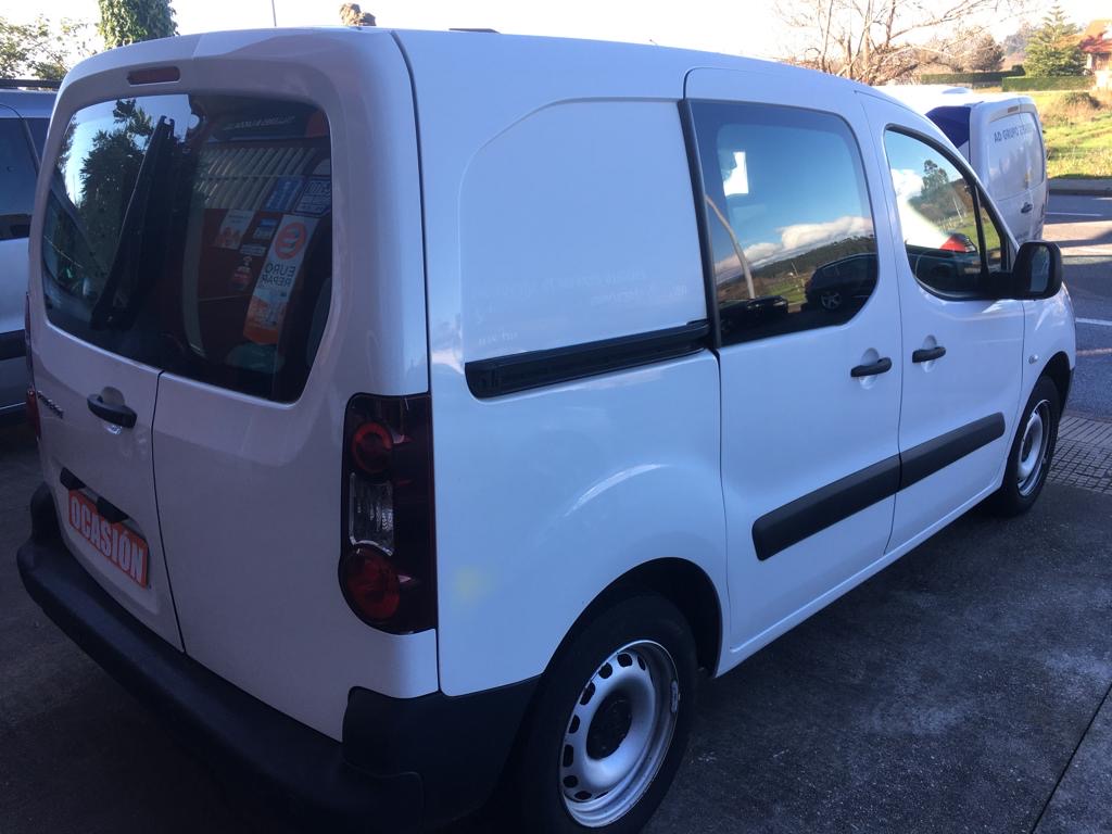 PEUGEOT PARTNER 1.6HDI 75CV 3 PLAZAS: VEHÍCULOS de Ocasión A Lagoa Ribadumia PEUGEOT PARTNER 1.6HDI 75CV 3 PLAZAS: VEHÍCULOS de Ocasión A Lagoa Ribadumia