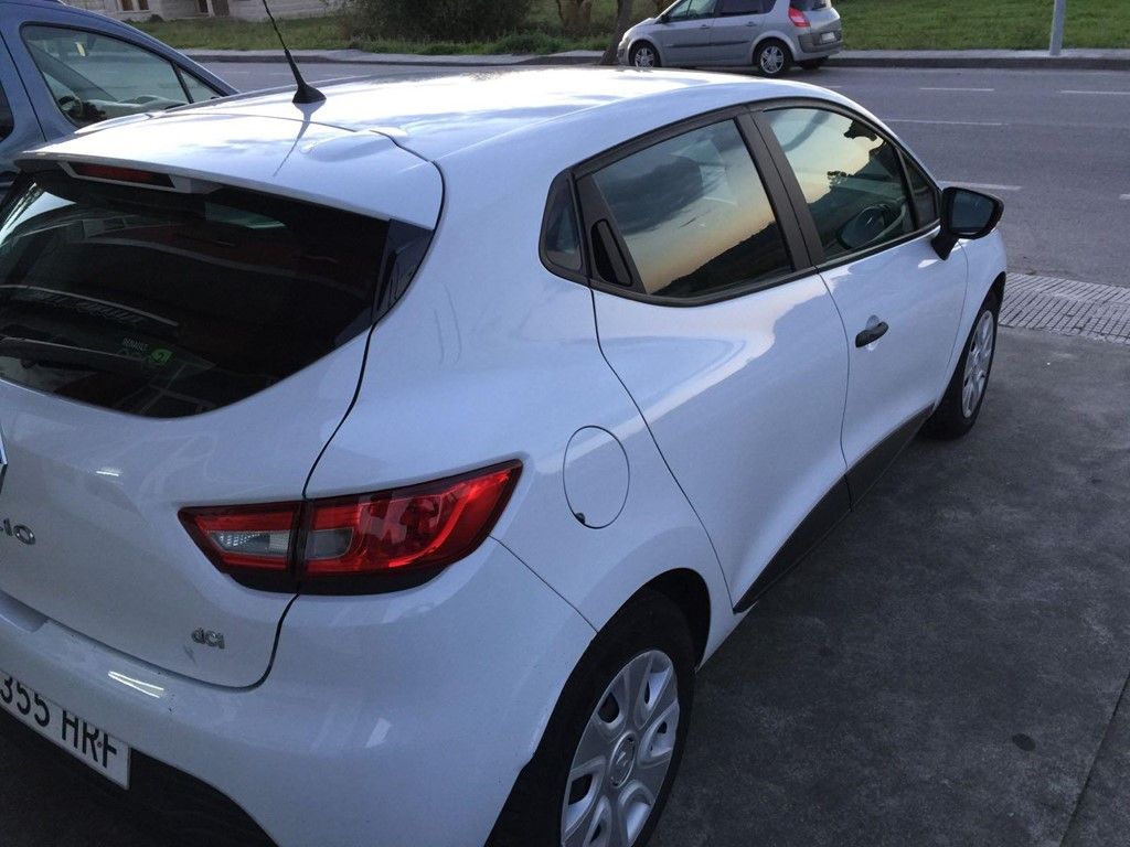Renault Clio 1.5DCI 75CV: VEHÍCULOS de Ocasión A Lagoa Ribadumia Renault Clio 1.5DCI 75CV: VEHÍCULOS de Ocasión A Lagoa Ribadumia