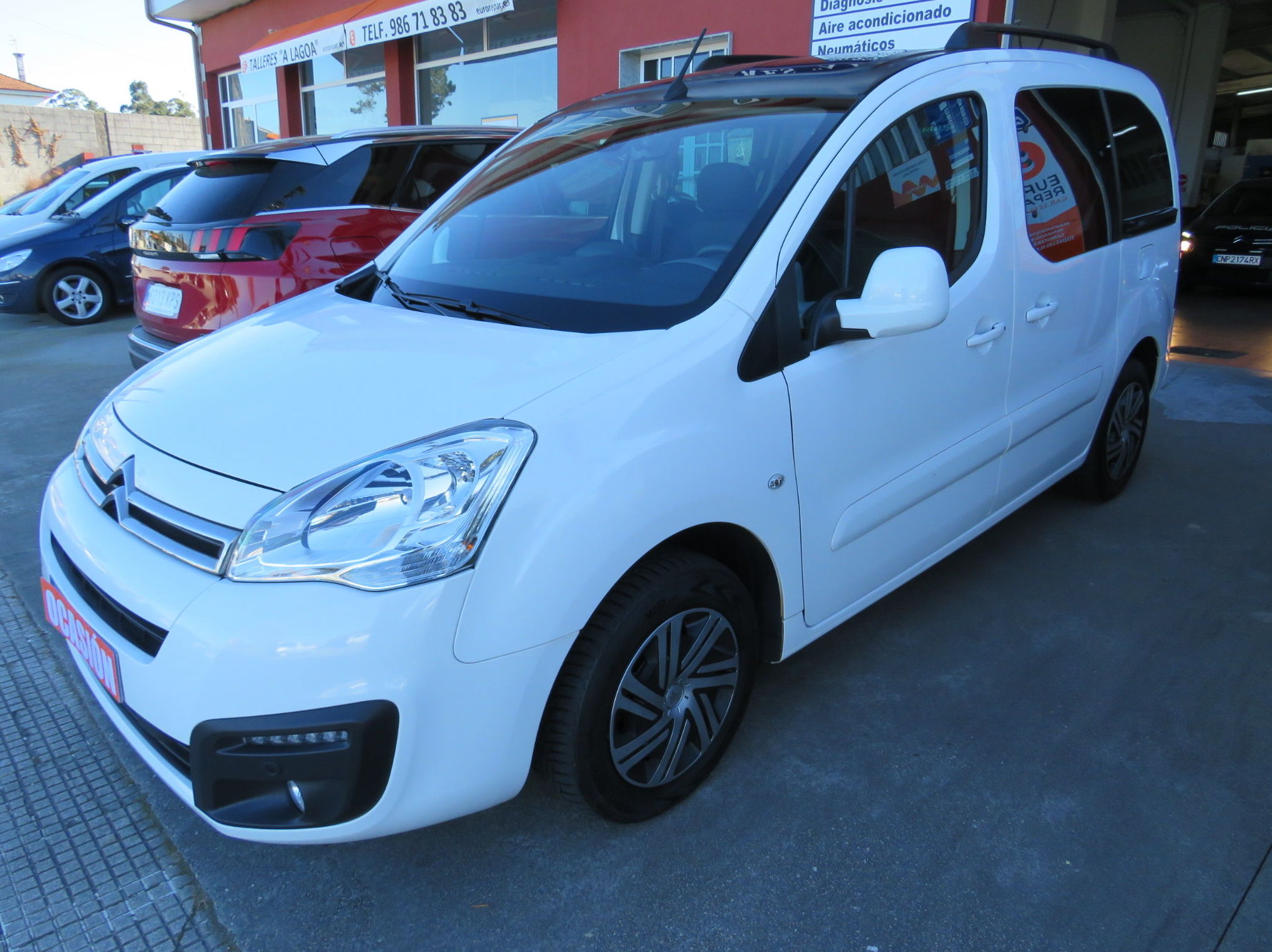 CITROEN BERLINGO MULTISPACE 20 Aniv. 1.6 BlueHDi 120CV: VEHÍCULOS de Ocasión A Lagoa Ribadumia CITROEN BERLINGO MULTISPACE 20 Aniv. 1.6 BlueHDi 120CV: VEHÍCULOS de Ocasión A Lagoa Ribadumia
