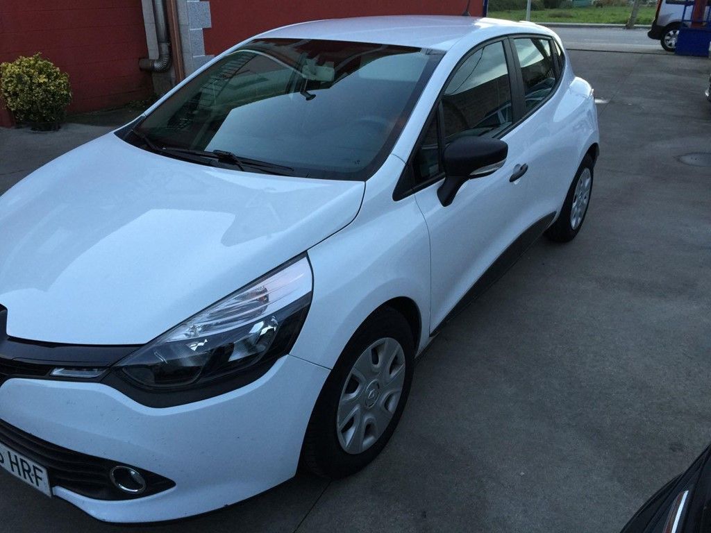 Renault Clio 1.5DCI 75CV: VEHÍCULOS de Ocasión A Lagoa Ribadumia Renault Clio 1.5DCI 75CV: VEHÍCULOS de Ocasión A Lagoa Ribadumia
