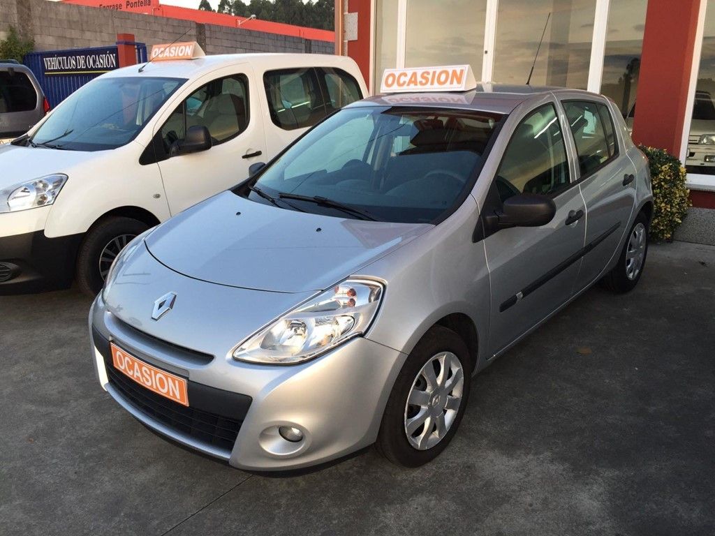 Renault Clio 1.5DCI 75CV: VEHÍCULOS de Ocasión A Lagoa Renault Clio 1.5DCI 75CV: VEHÍCULOS de Ocasión A Lagoa