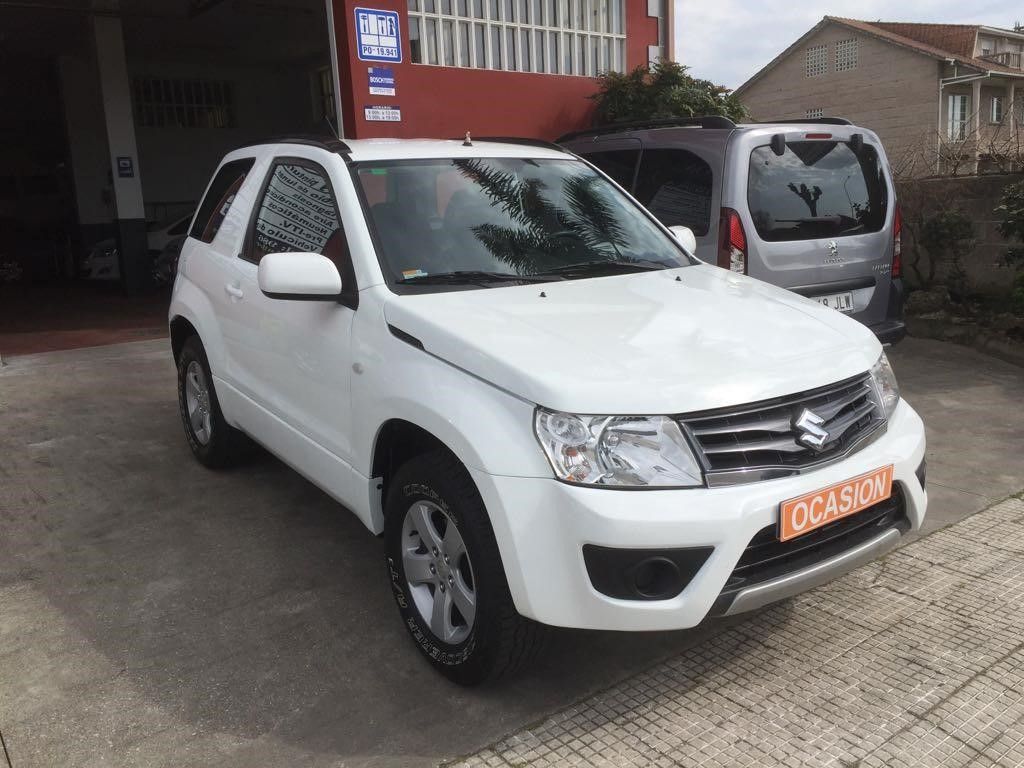 Suzuki Grand Vitara 1.9DDIS JX E 129CV: VEHÍCULOS de Ocasión A Lagoa Ribadumia Suzuki Grand Vitara 1.9DDIS JX E 129CV: VEHÍCULOS de Ocasión A Lagoa Ribadumia