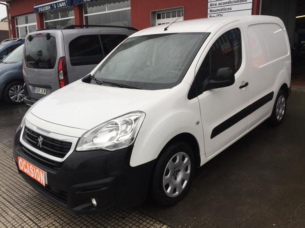 Peugeot PARTNER 1.6BlueHDI 100CV: VEHÍCULOS de Ocasión A Lagoa Ribadumia Peugeot PARTNER 1.6BlueHDI 100CV: VEHÍCULOS de Ocasión A Lagoa Ribadumia