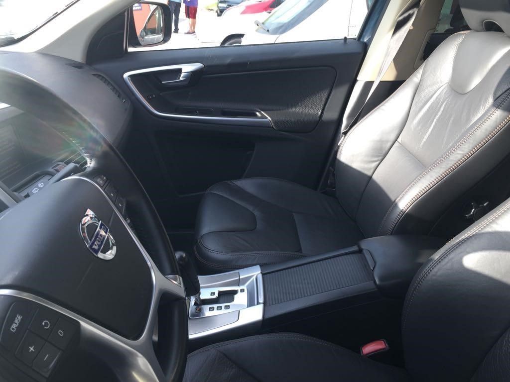 Volvo XC60 D5: Vehículos de ocasión de OCASIÓN A LAGOA Volvo XC60 D5: Vehículos de ocasión de OCASIÓN A LAGOA