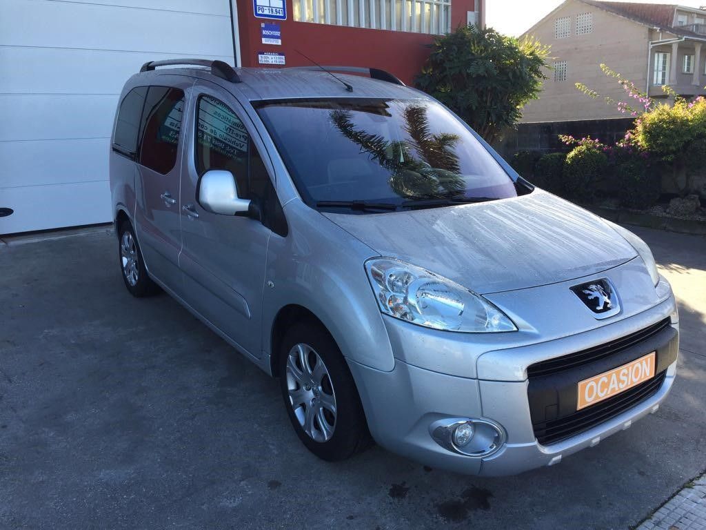 Peugeot 1.6HDI 110CV Outdoor: de Ocasión A Lagoa Peugeot 1.6HDI 110CV Outdoor: de Ocasión A Lagoa