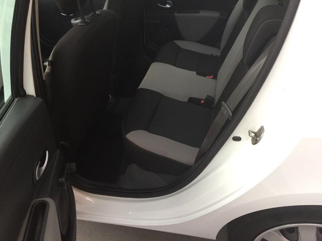 Renault Clio 1.5 DCI 75 Cv: VEHÍCULOS de Ocasión A Lagoa Ribadumia Renault Clio 1.5 DCI 75 Cv: VEHÍCULOS de Ocasión A Lagoa Ribadumia